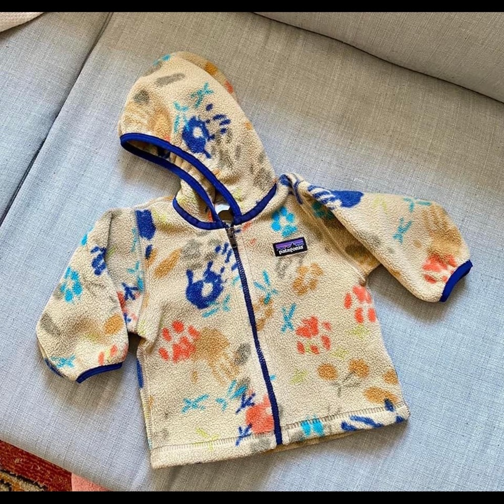 Patagonia fleece- VGUC- 3-6m smoke free home/ pet friendly home.